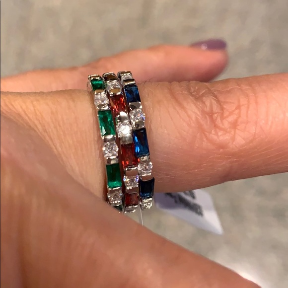 1.5mm Red Green Blue Gemstone CZ Wedding Band - Picture 4 of 8